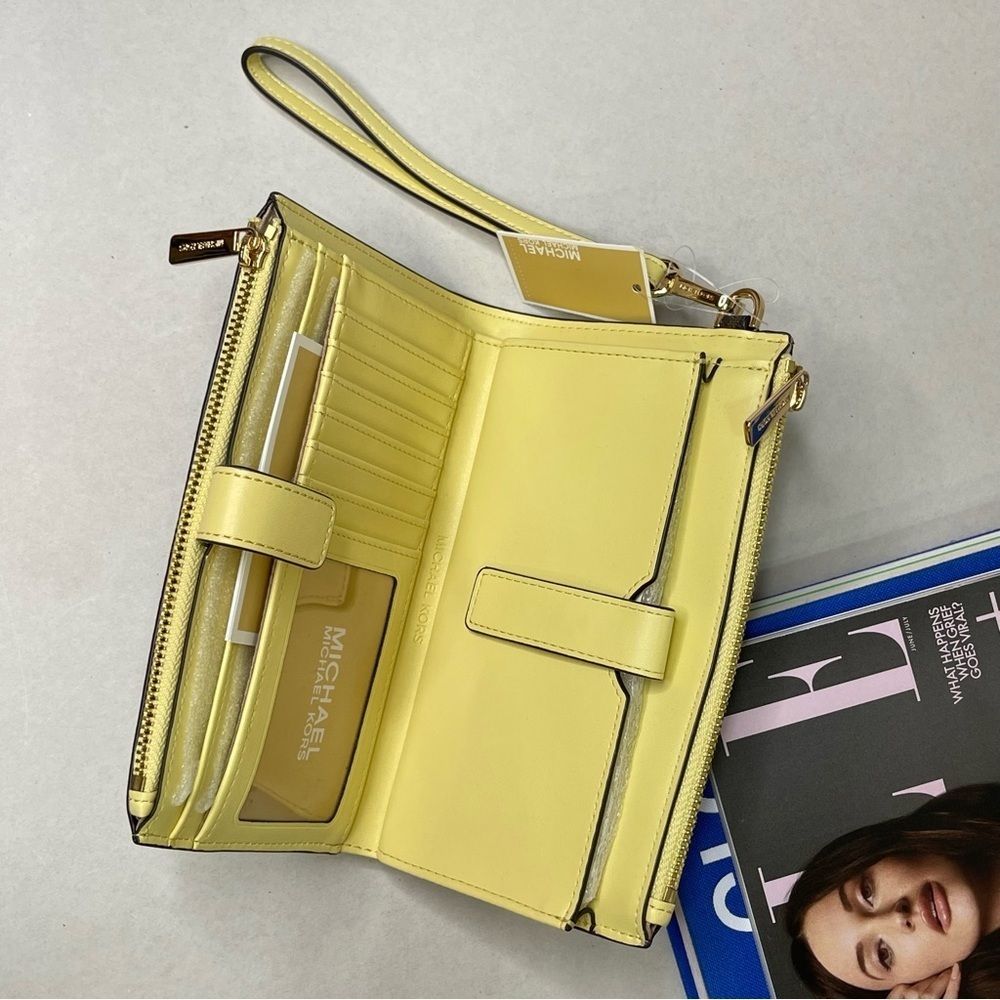 (new+tag) Michael Kors double zip wristlet /wallet fit phone (pro max) - Picture 2 of 5
